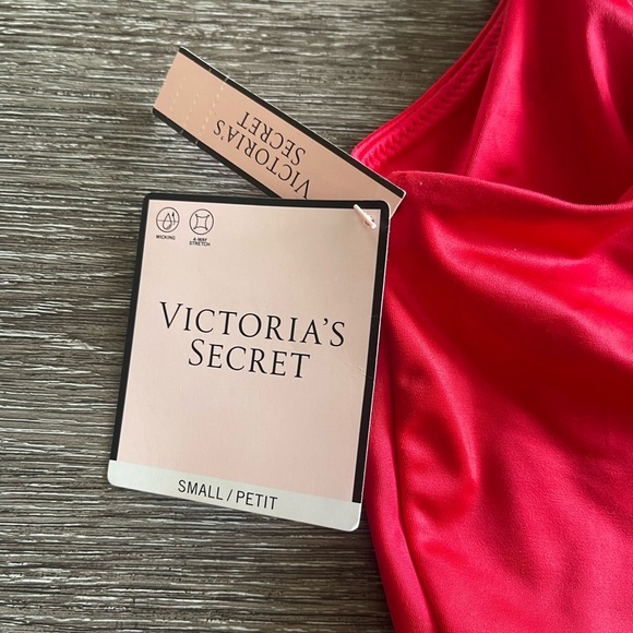 Victoria's Secret Light Pink Lace Top - Picture 9 of 9